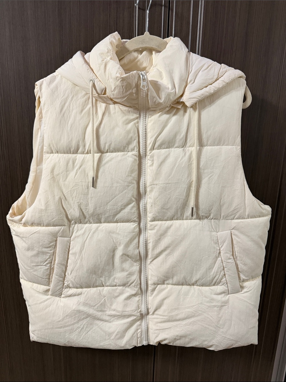 Women's Hooded Quilted Puffer Vest in Cream